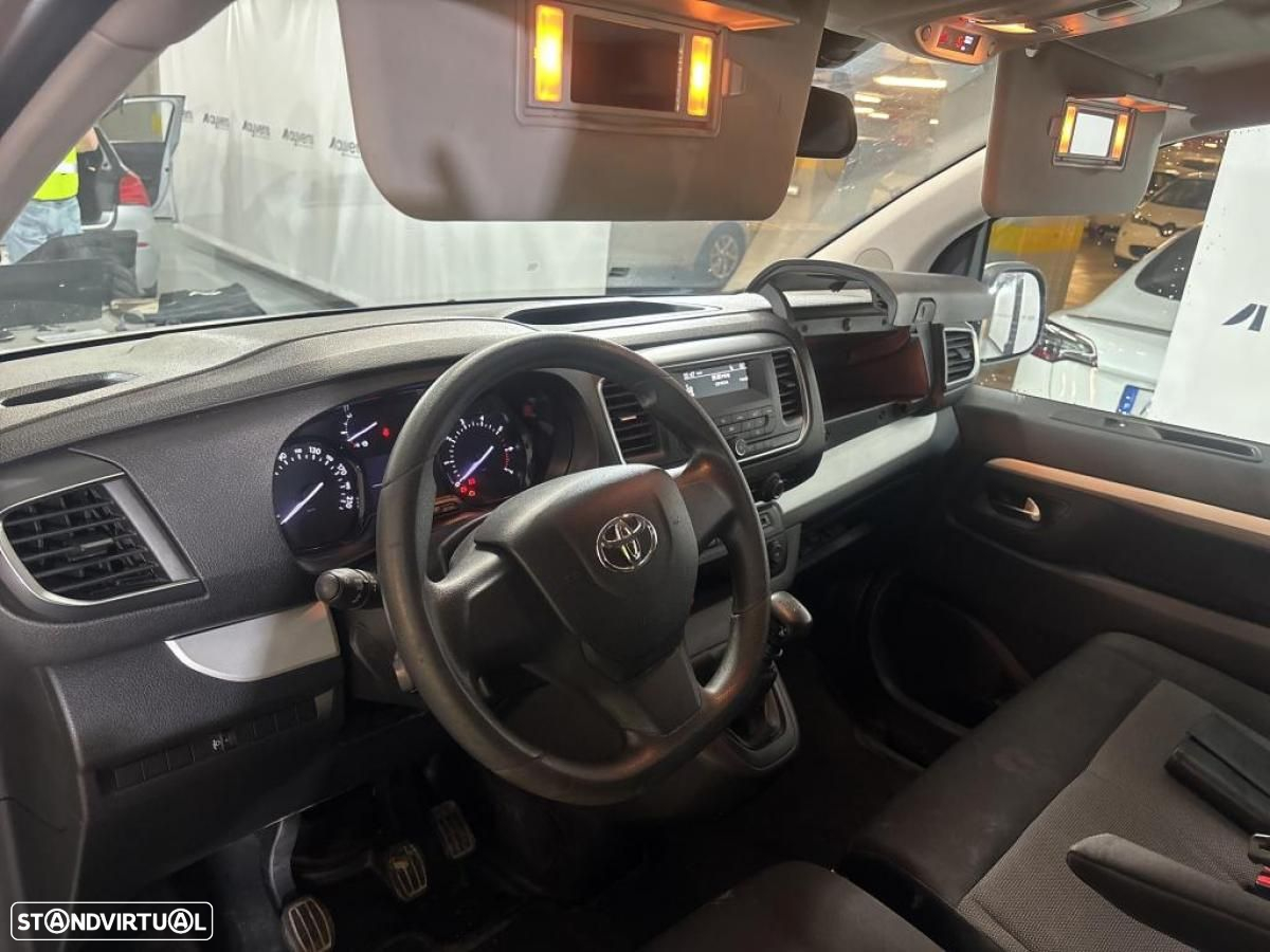 Toyota Proace Verso 1.5 D-4D L1 1.0T Comfort 9L PDL - 4