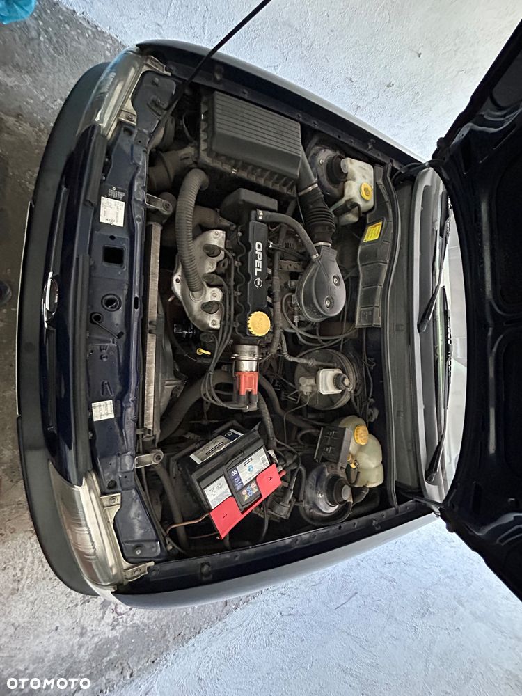 Opel Astra 1.4 Base - 17