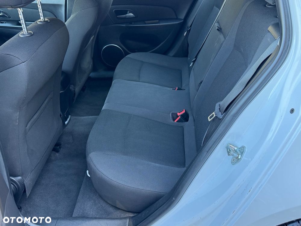 Chevrolet Cruze 1.8 LTZ - 28