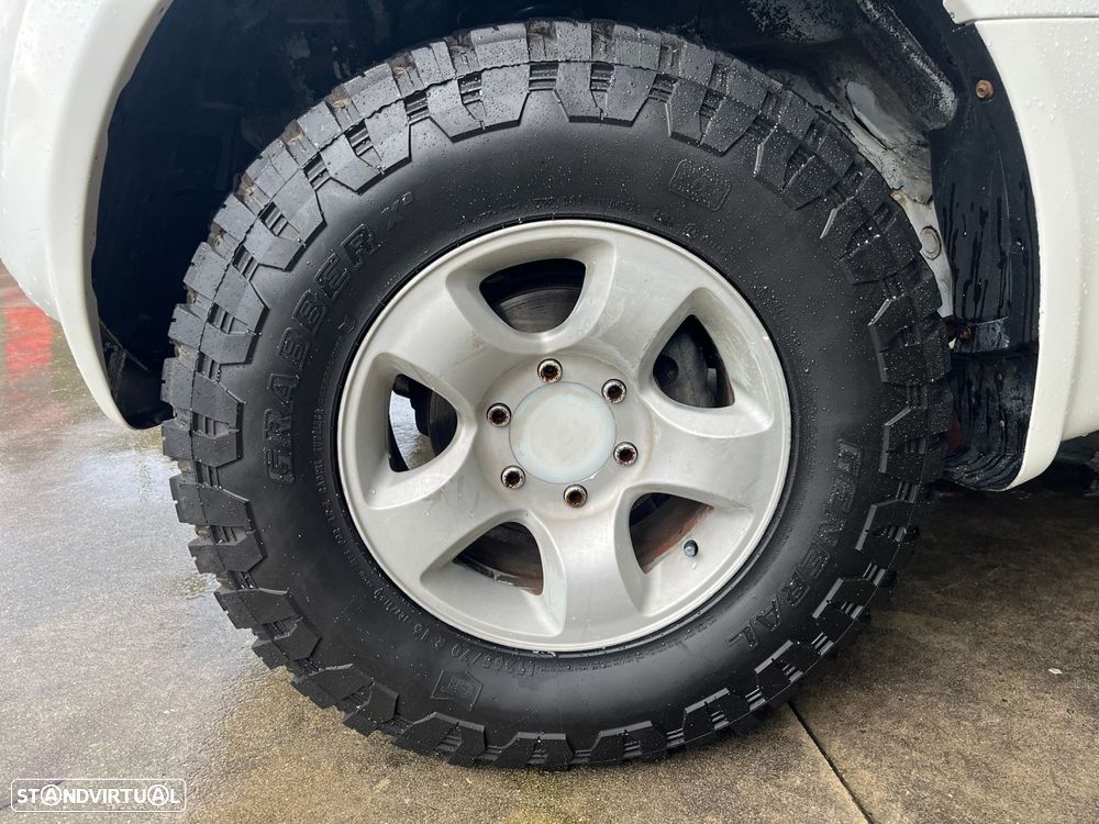 Mitsubishi Pajero 3.2 DI-D GLS - 17