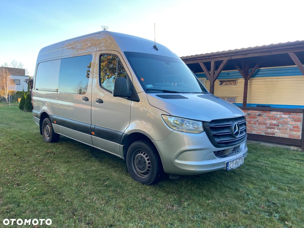 Mercedes-Benz Sprinter - 4