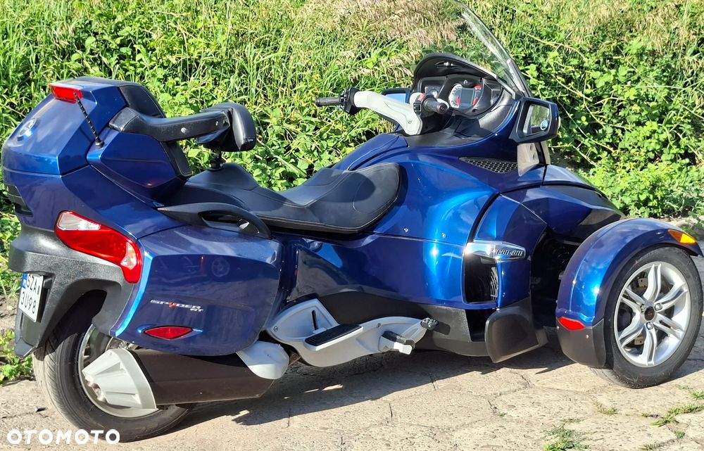 Can-Am Spyder - 4