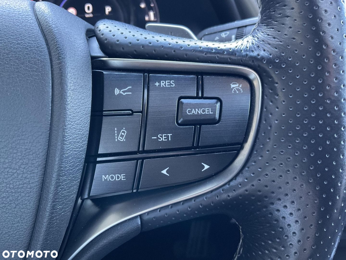 Lexus ES - 20