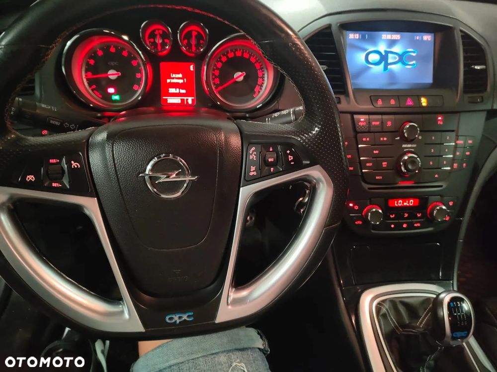 Opel Insignia 2.8 V6 Turbo Sports Tourer 4x4 OPC - 24