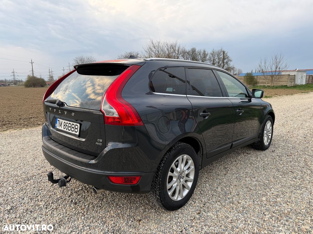 Volvo XC 60 D5 AWD Aut. Momentum - 4