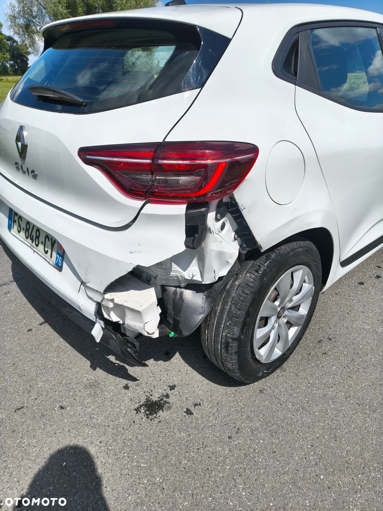 Renault Clio - 6