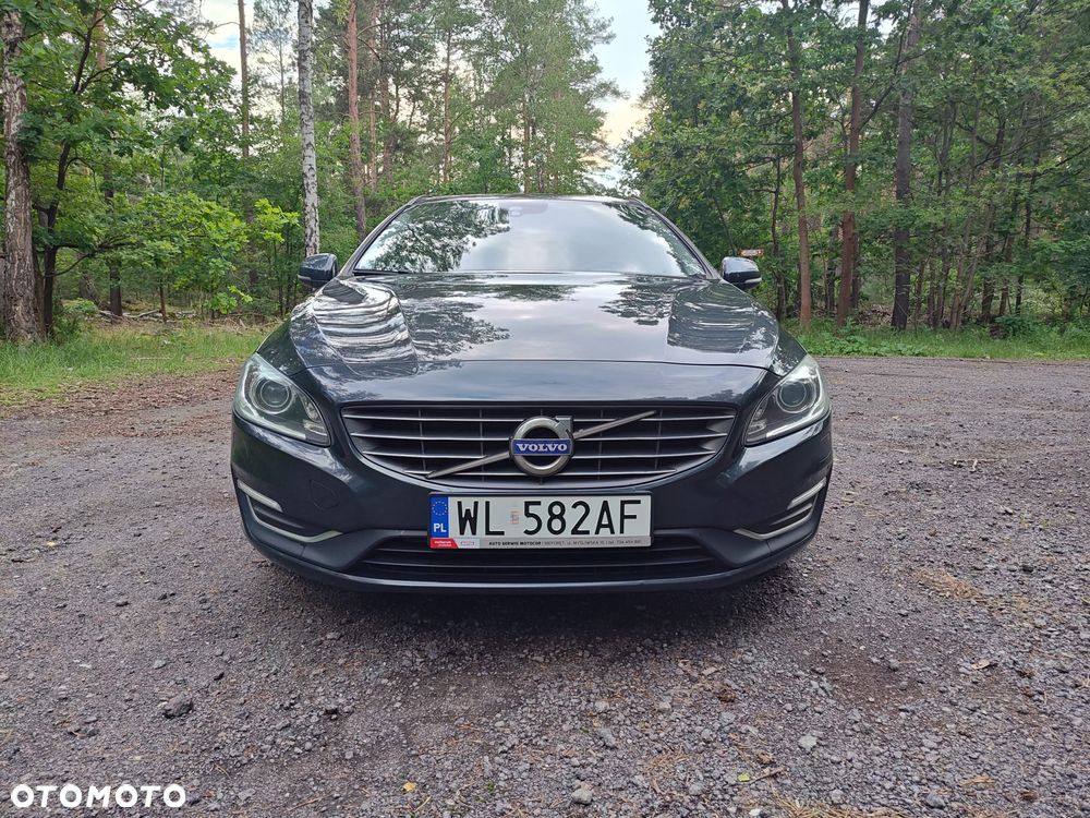 Volvo V60 D4 Momentum - 2
