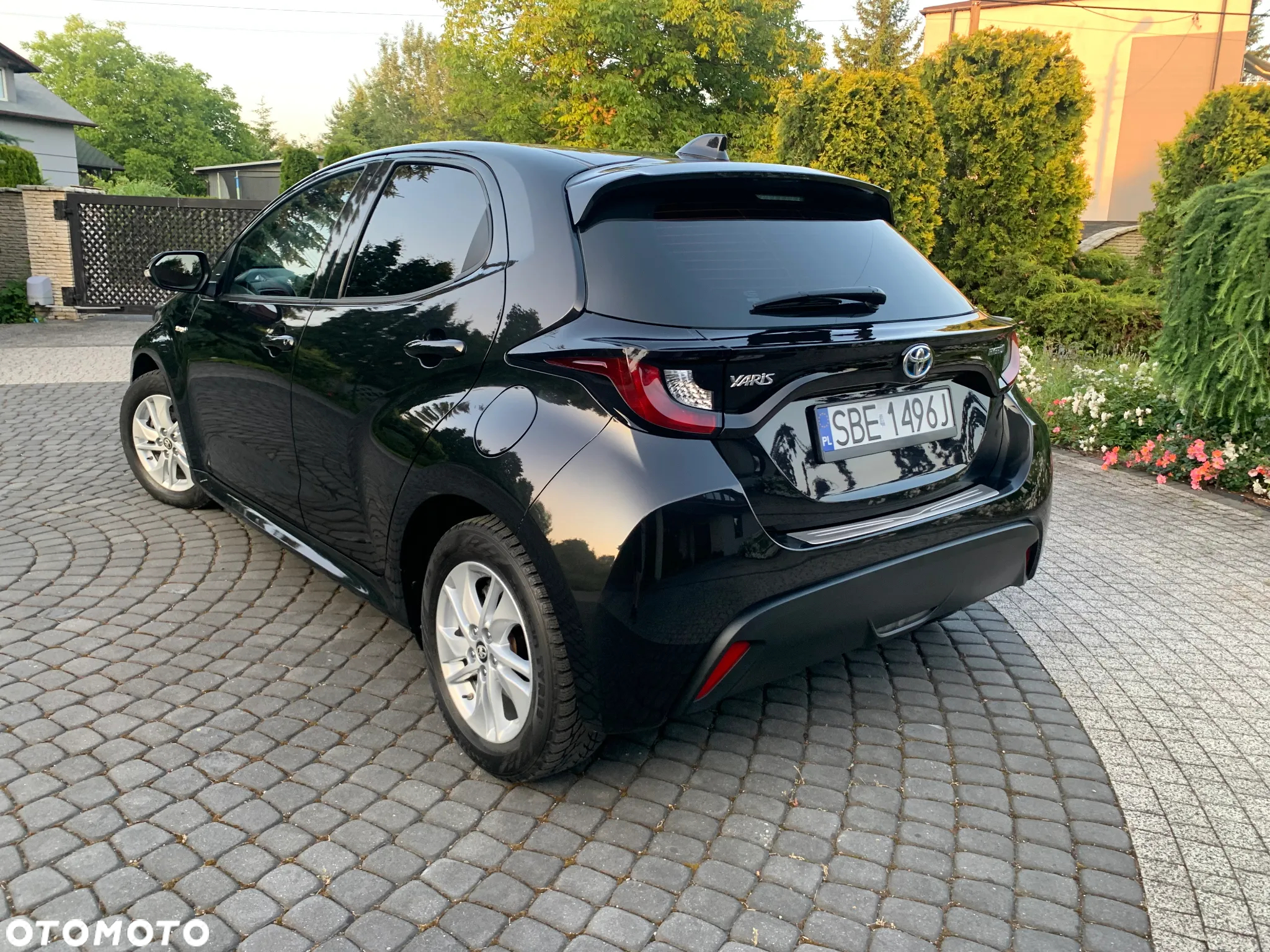Toyota Yaris Hybrid 1.5 Executive - 4