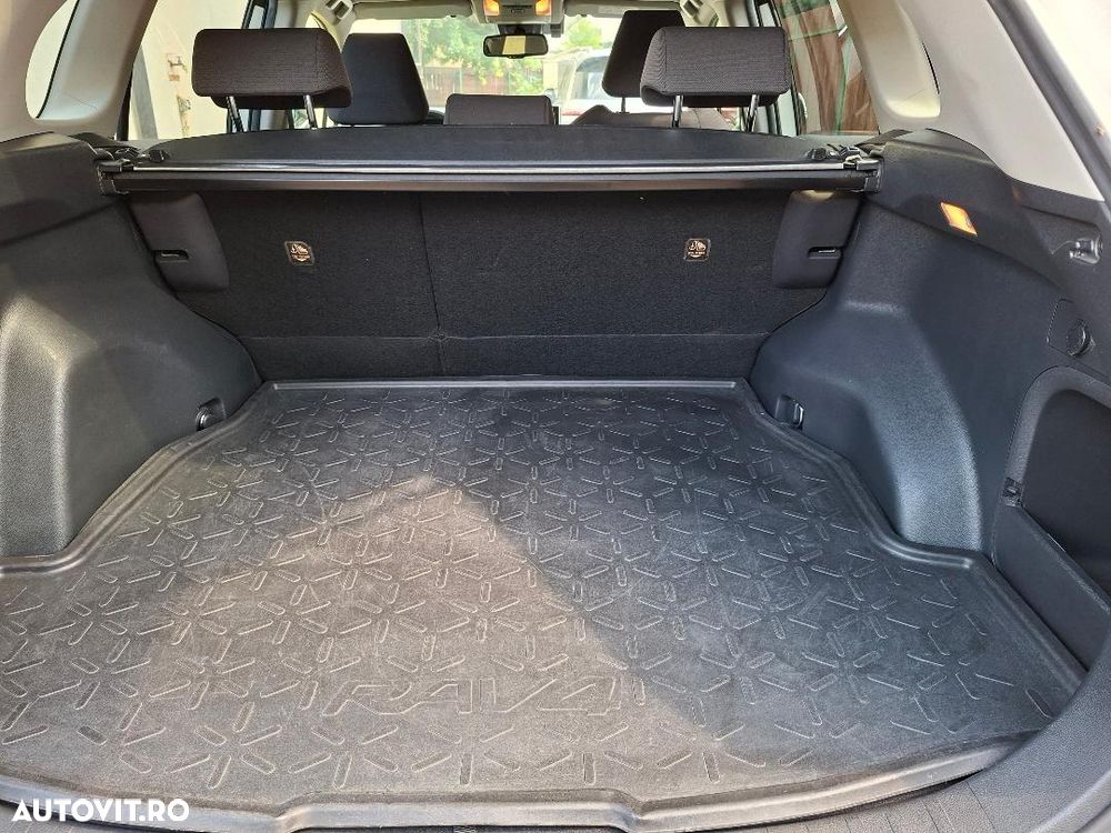 Toyota RAV4 2.5 VVT-iE 4x4 Dynamic - 8