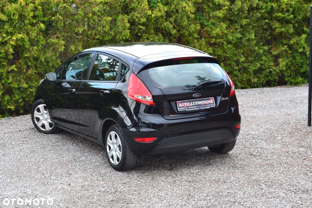 Ford Fiesta 1.25 Titanium - 11