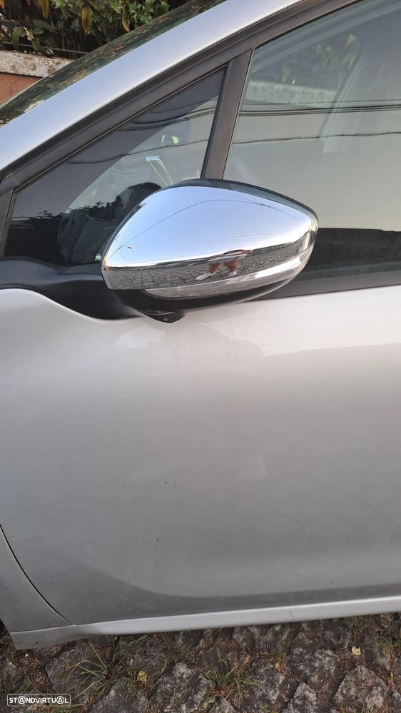 Peugeot 208 PureTech 82 Style - 5