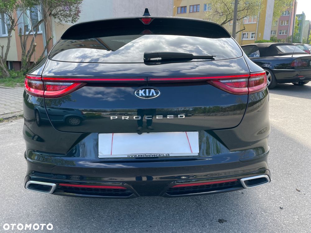 Kia ProCeed - 11