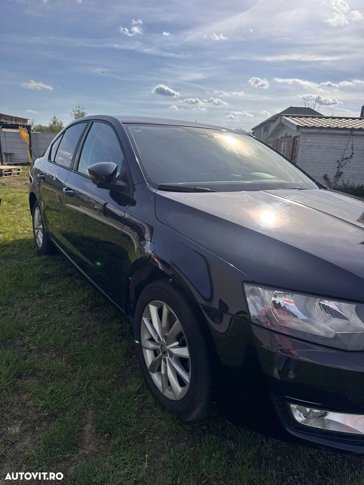 Skoda Octavia 1.6 TDI Business DSG - 4