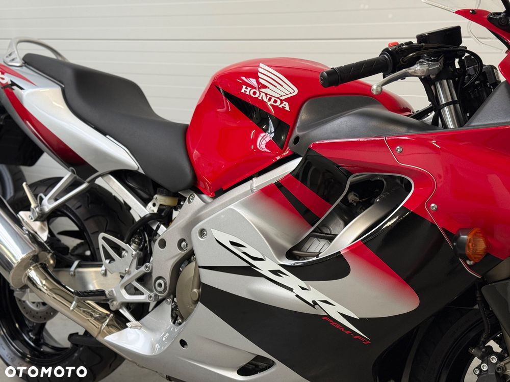 Honda CBR - 16
