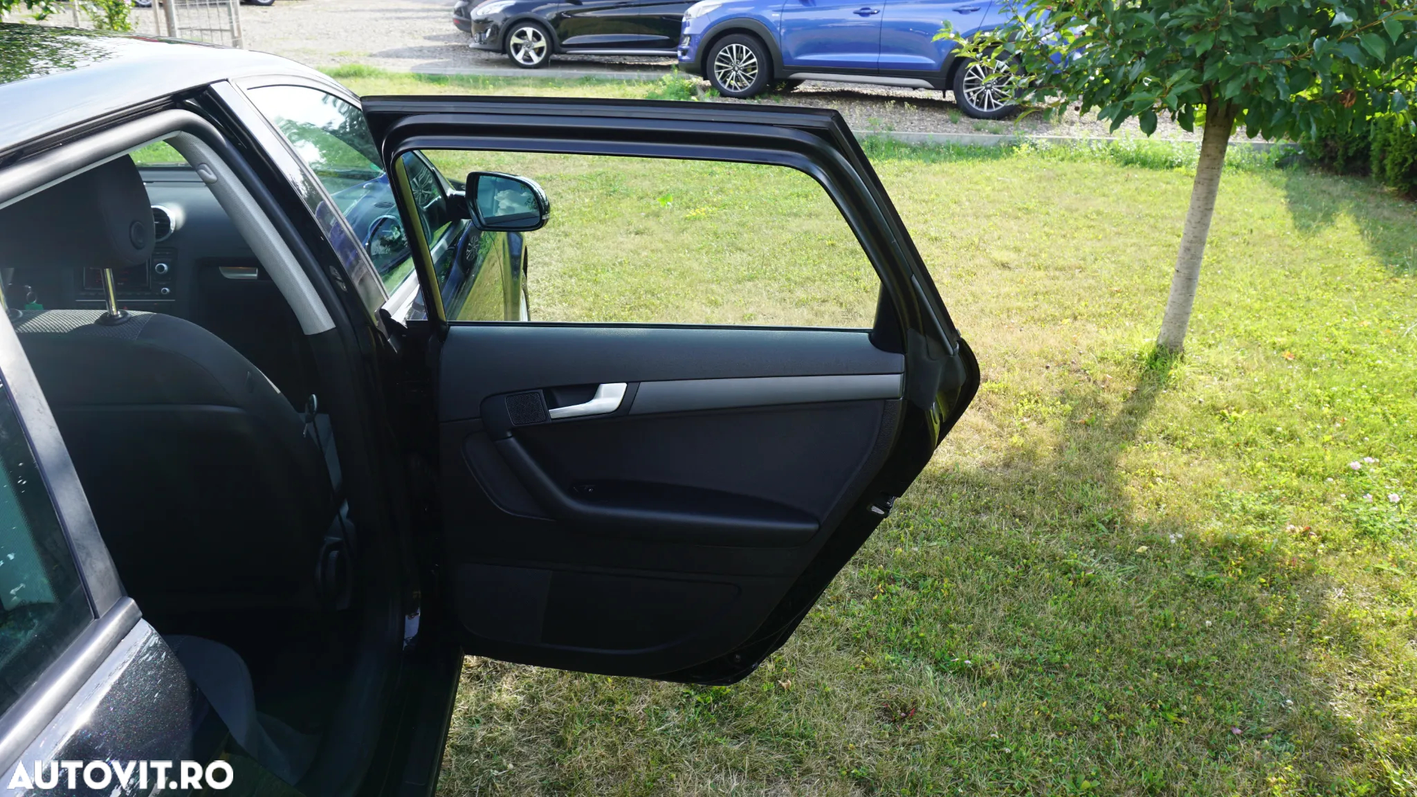 Audi A3 1.6 TDI Sportback DPF S tronic Attraction - 11