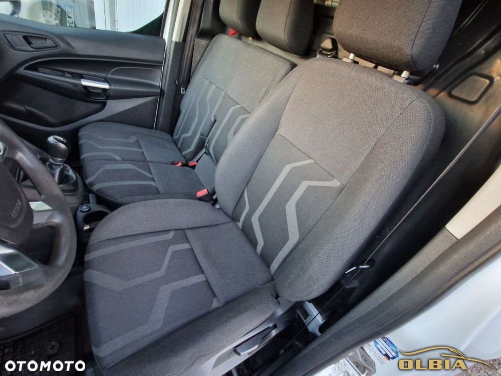 Ford Transit Connect - 28
