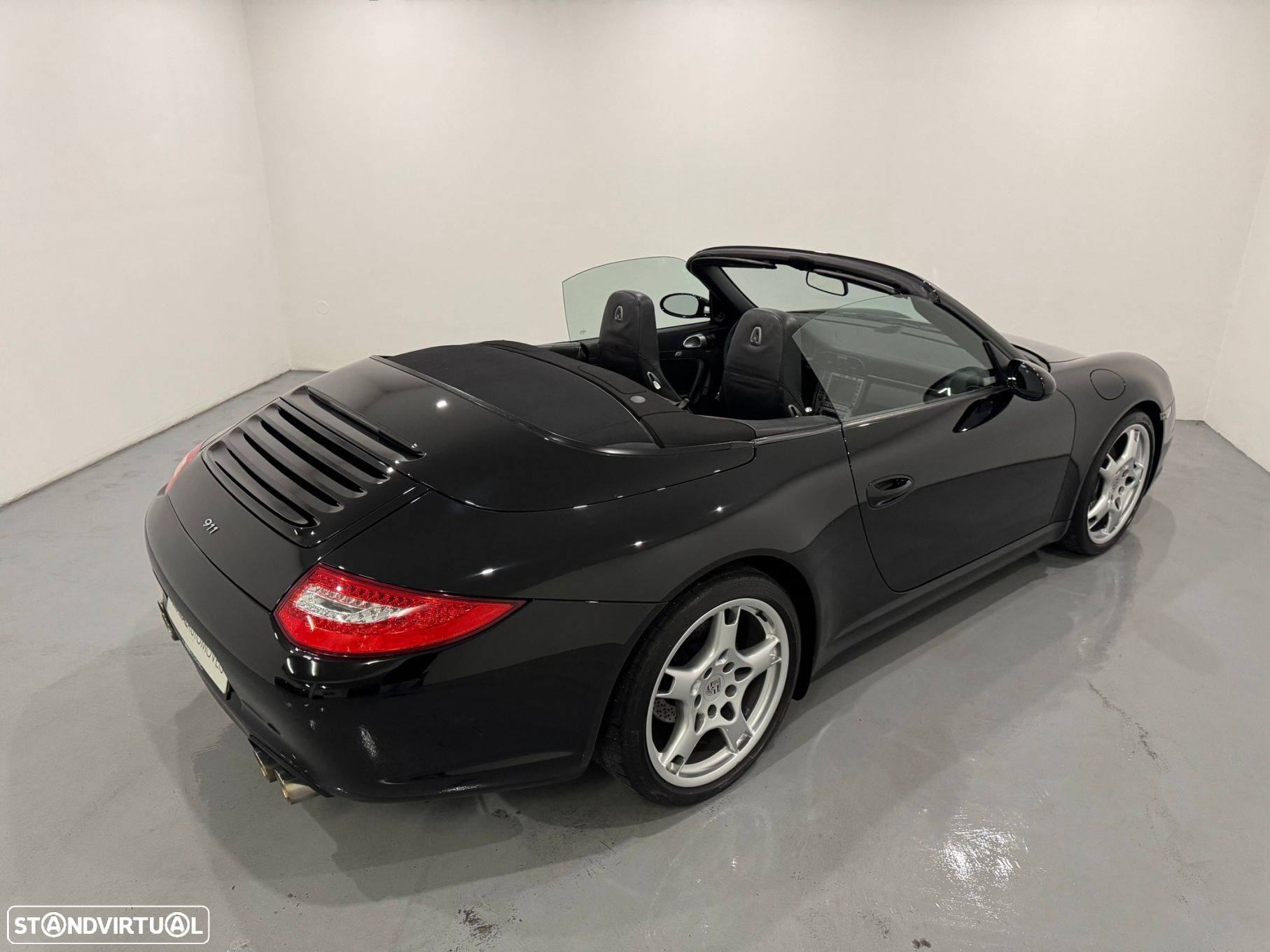 Porsche 911 Série F - 27