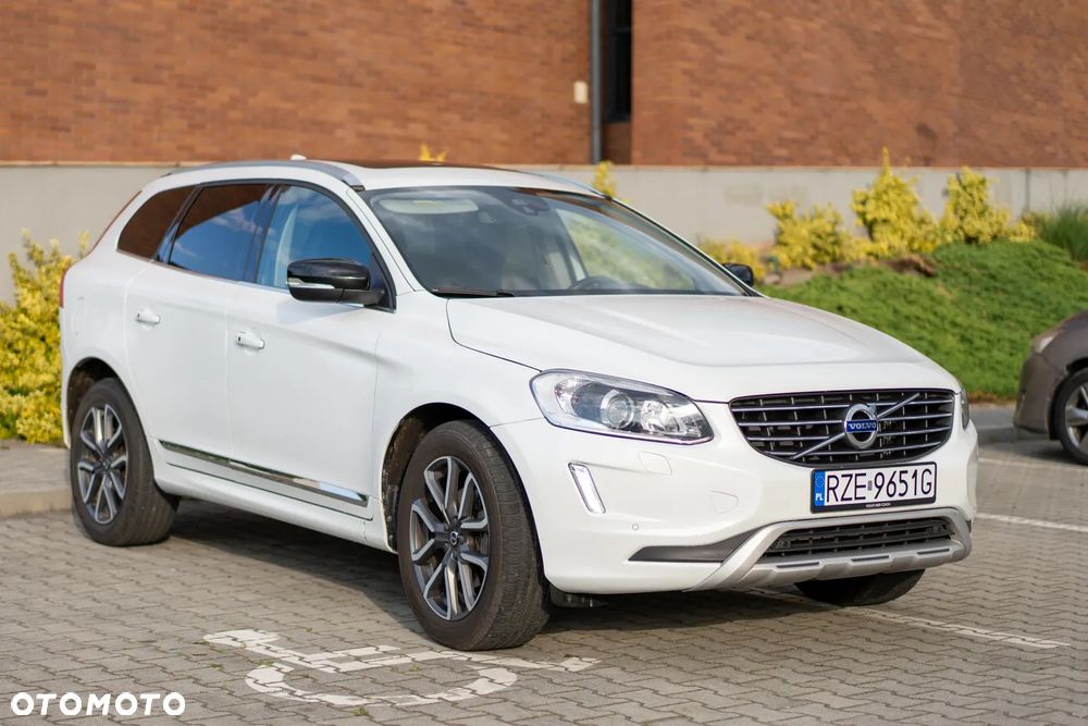 Volvo XC 60 T6 AWD Inscription - 4