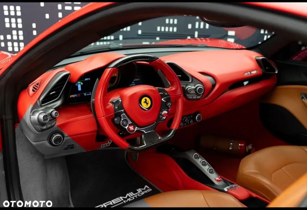 Ferrari 488 - 8