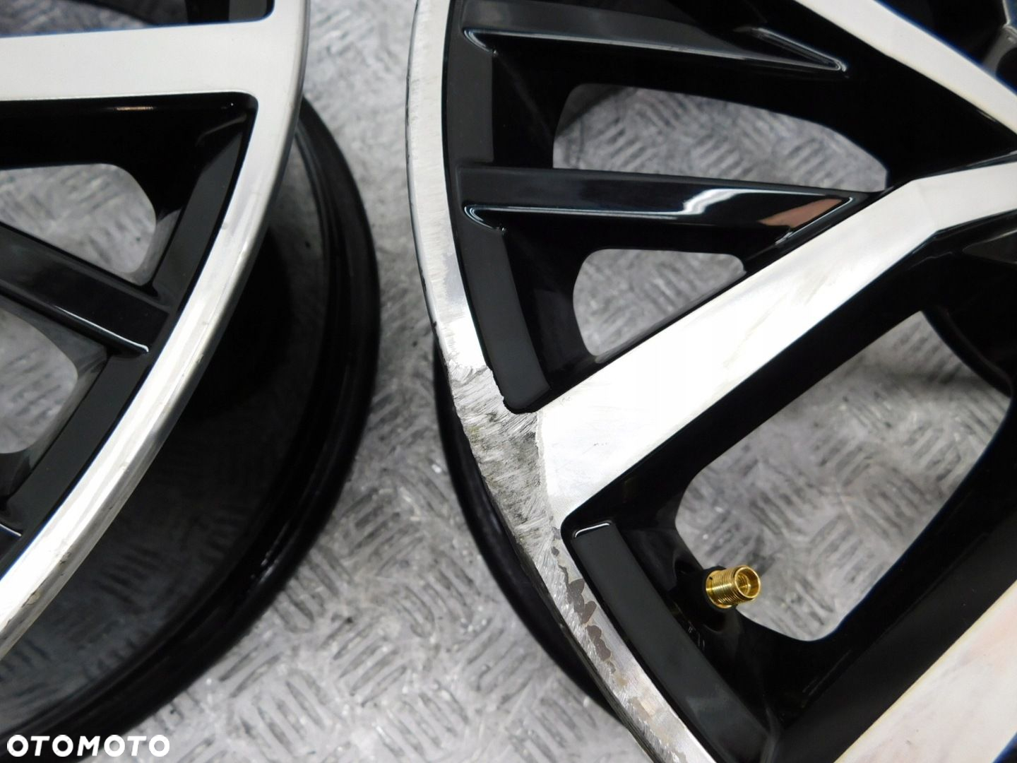 FELGI ALUMINIOWE 5x100 7,5jx17 - VW POLO 6R 6C GTi R-line - 10