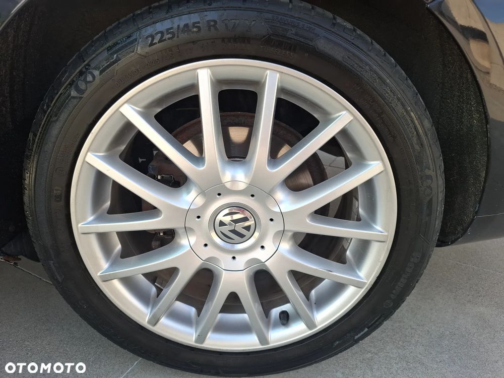 Volkswagen Golf 2.0 TDI Highline - 9