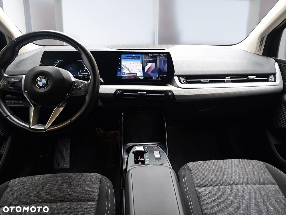 BMW Seria 2 218i - 8