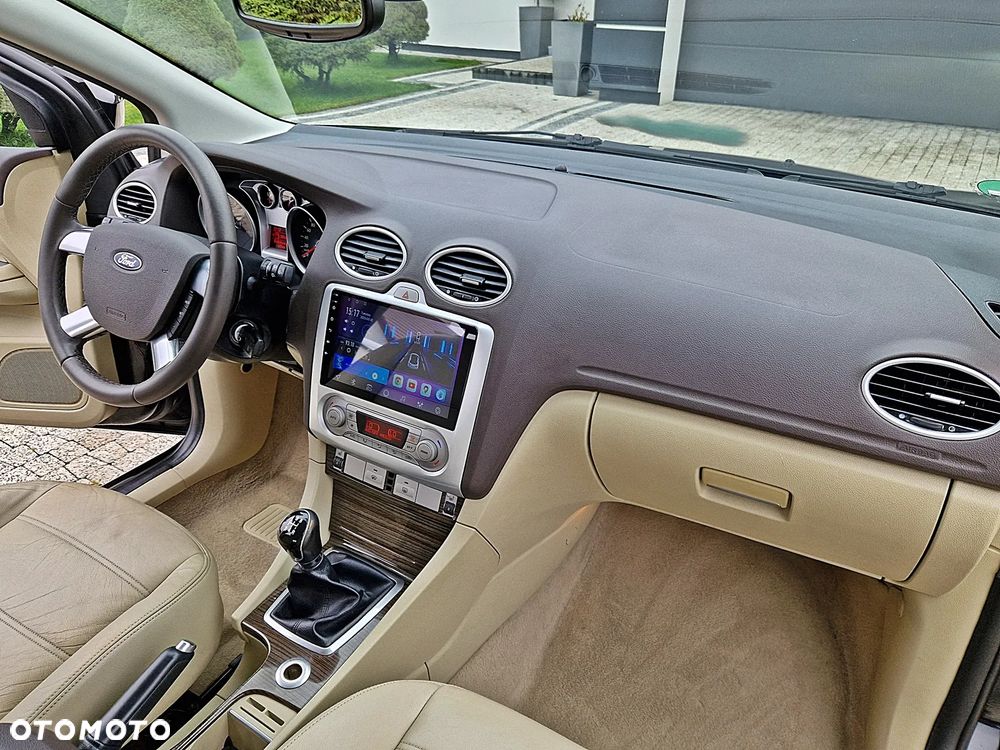 Ford Focus 1.6 Ghia - 7