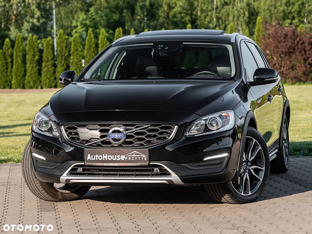 Volvo V60 Cross Country - 4