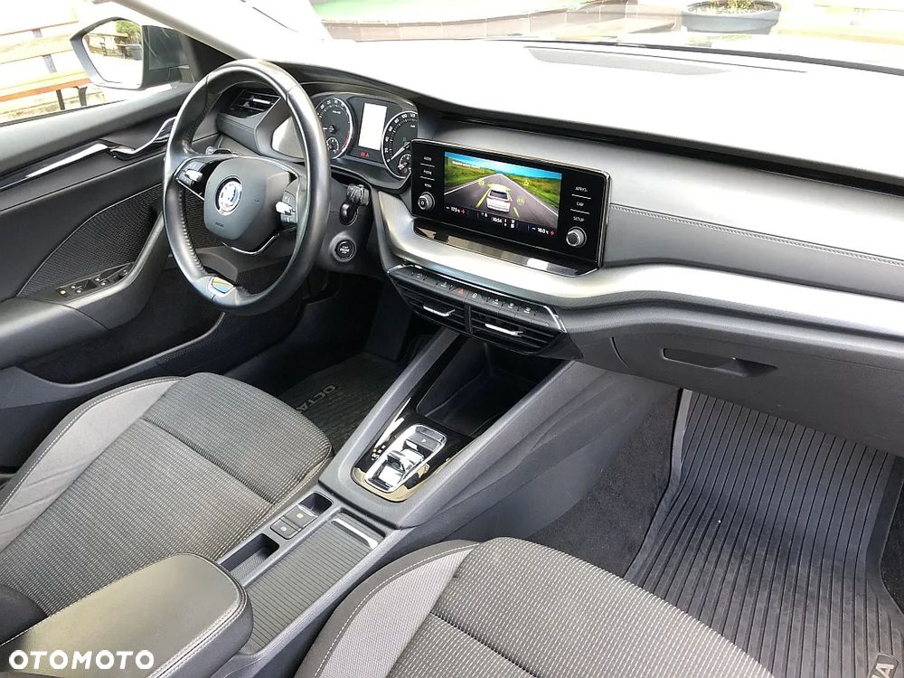 Skoda Octavia 2.0 TDI Ambition DSG - 35