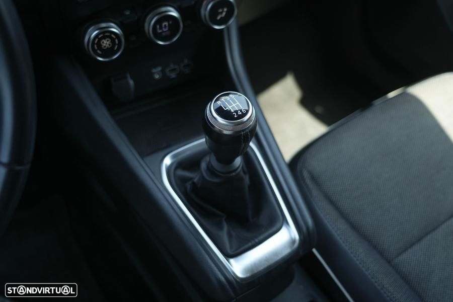 Renault Captur 1.0 TCe Equilibre - 11