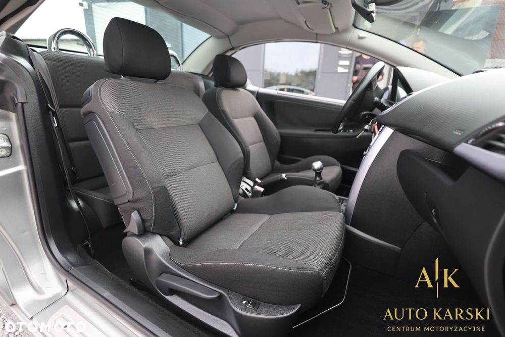Peugeot 207 - 12