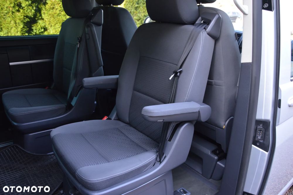Volkswagen Multivan - 34