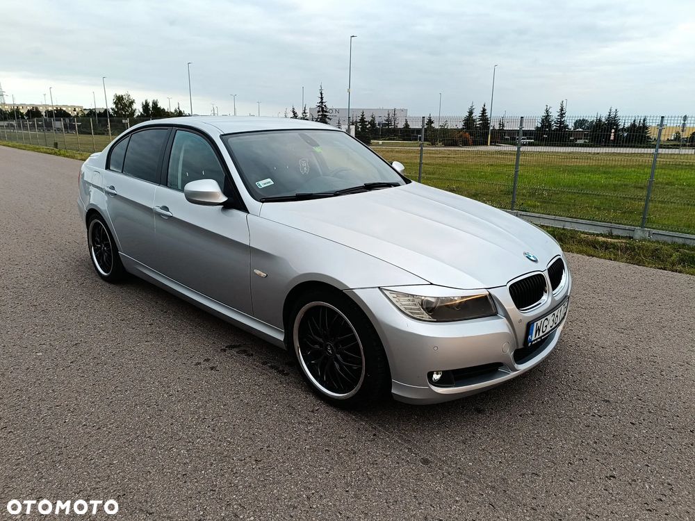 BMW Seria 3 318i - 3