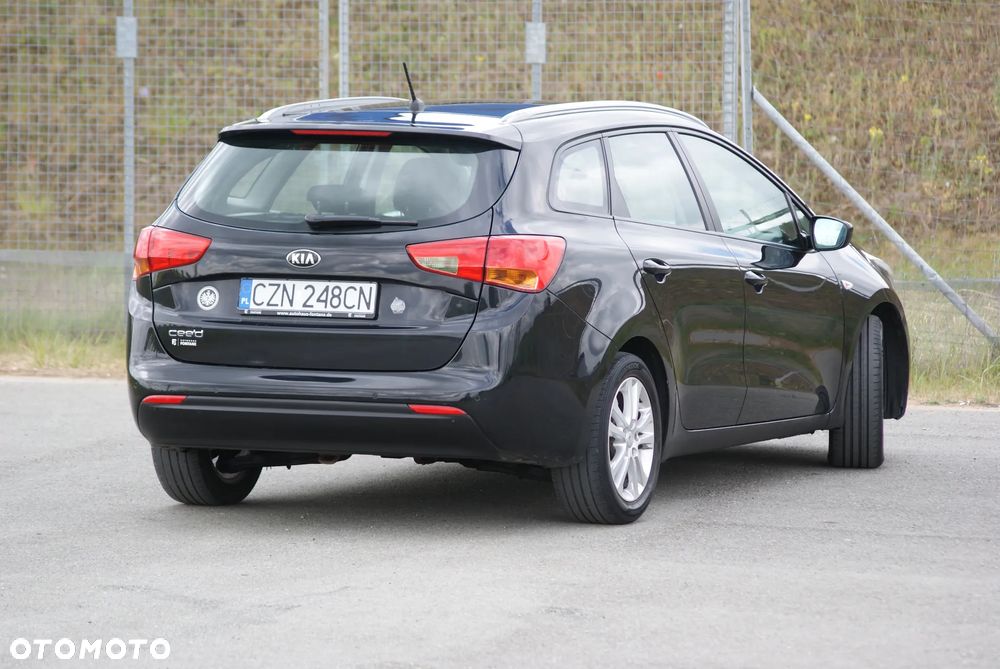 Kia Ceed - 11