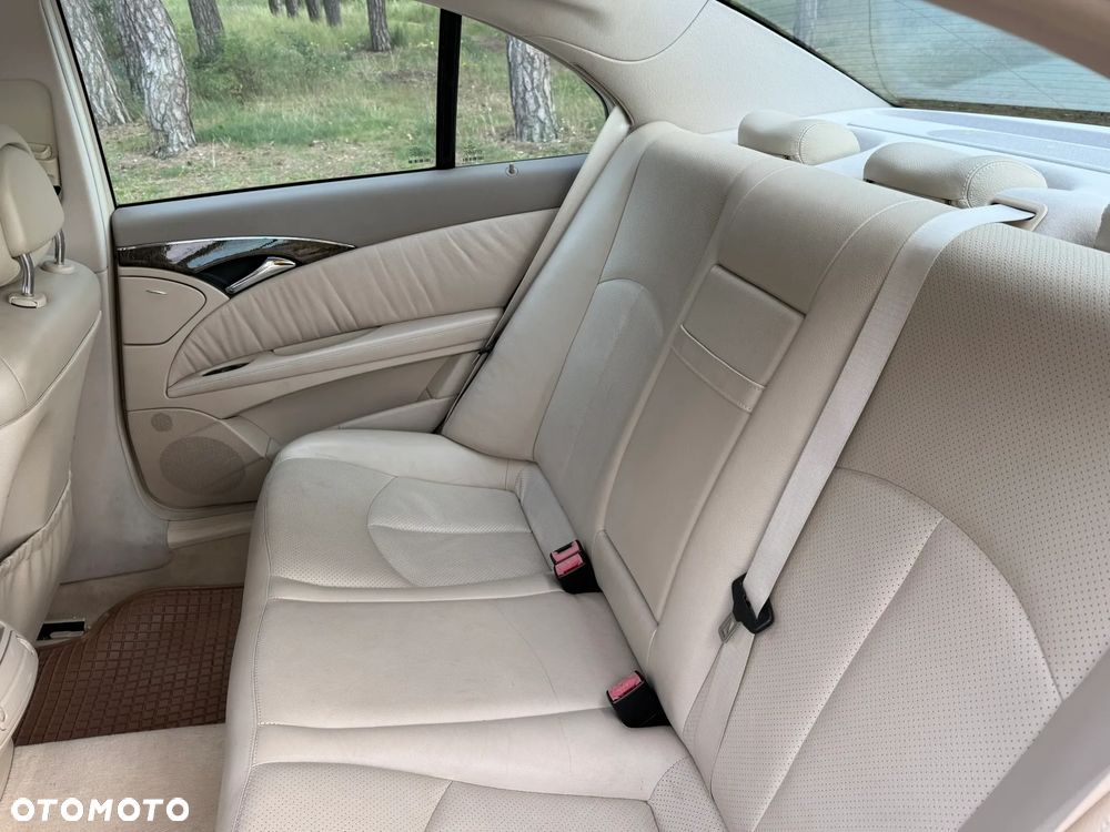 Mercedes-Benz Klasa E 320 Avantgarde - 12