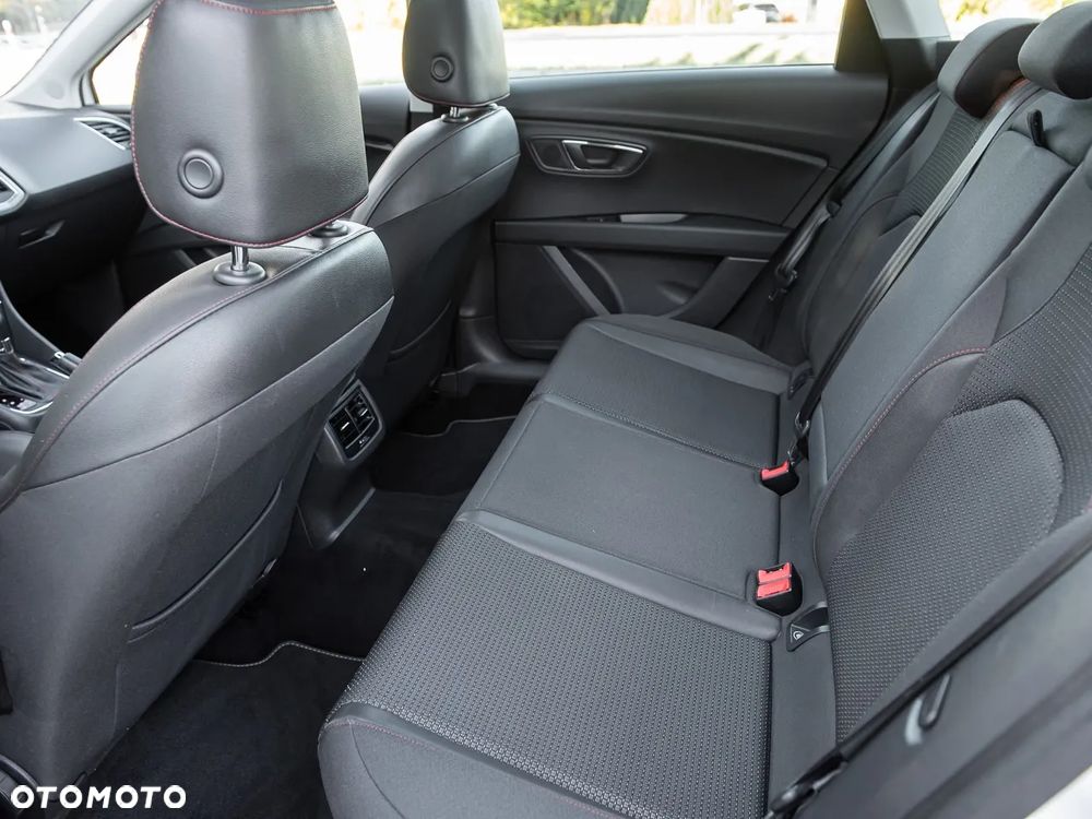 Seat Leon 2.0 TDI DPF Start&Stop DSG FR - 26