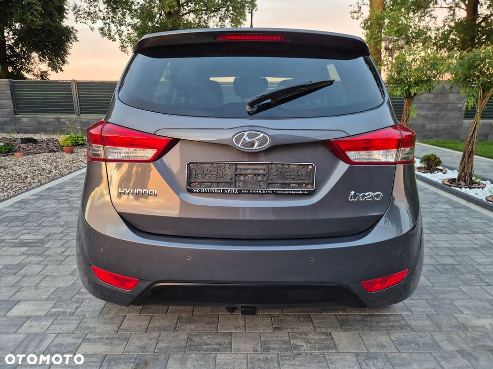 Hyundai ix20 1.6 blue Space - 9