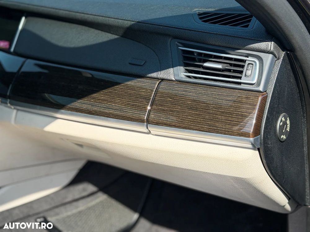 BMW Seria 7 730d xDrive - 21