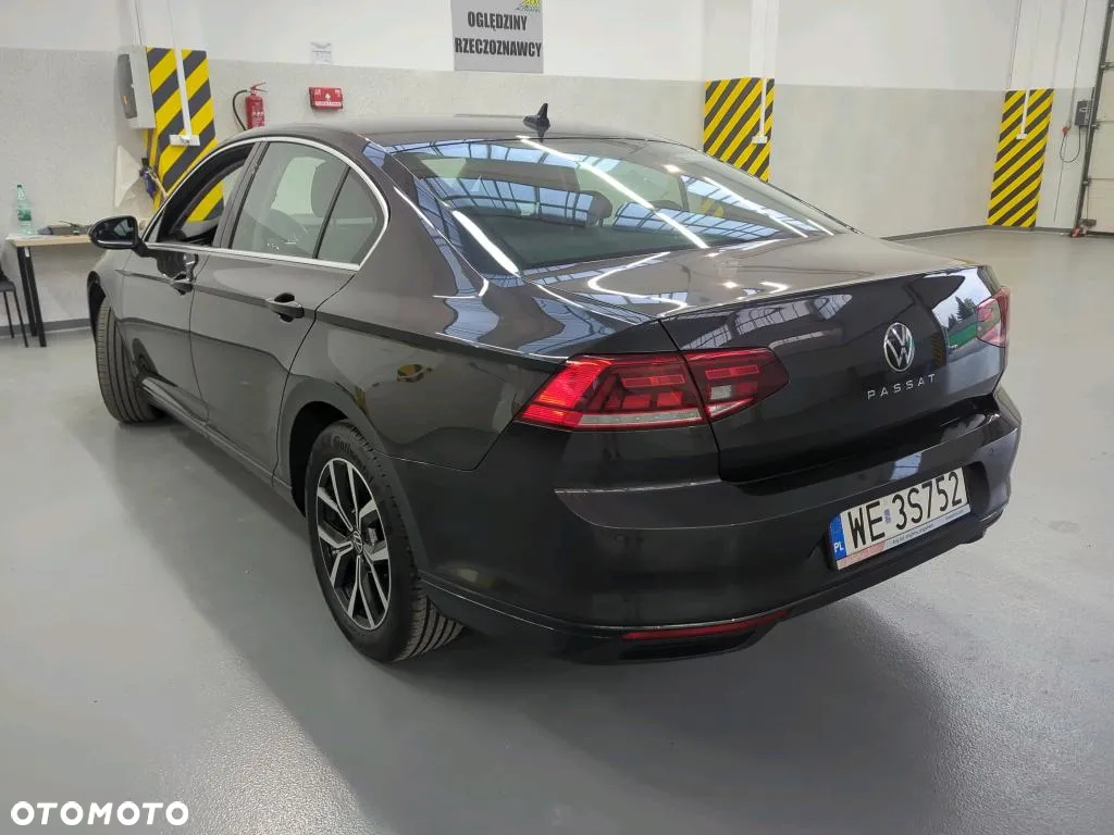 Volkswagen Passat 2.0 TSI Business DSG - 3