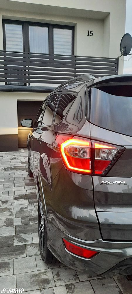 Ford Kuga 2.0 TDCi AWD ST-Line - 24