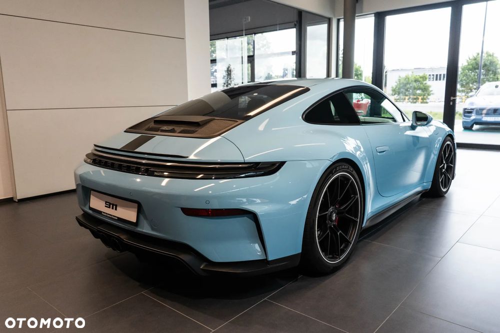 Porsche 911 GT3 Touring PDK - 4