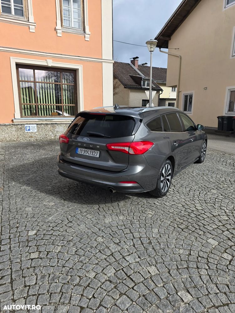 Ford Focus 2.0 EcoBlue Titanium - 9