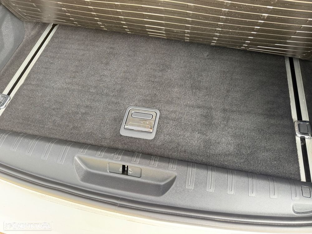 Peugeot 308 SW 1.6 BlueHDi Allure J17 - 23