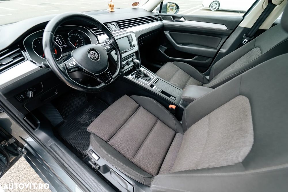 Volkswagen Passat - 9