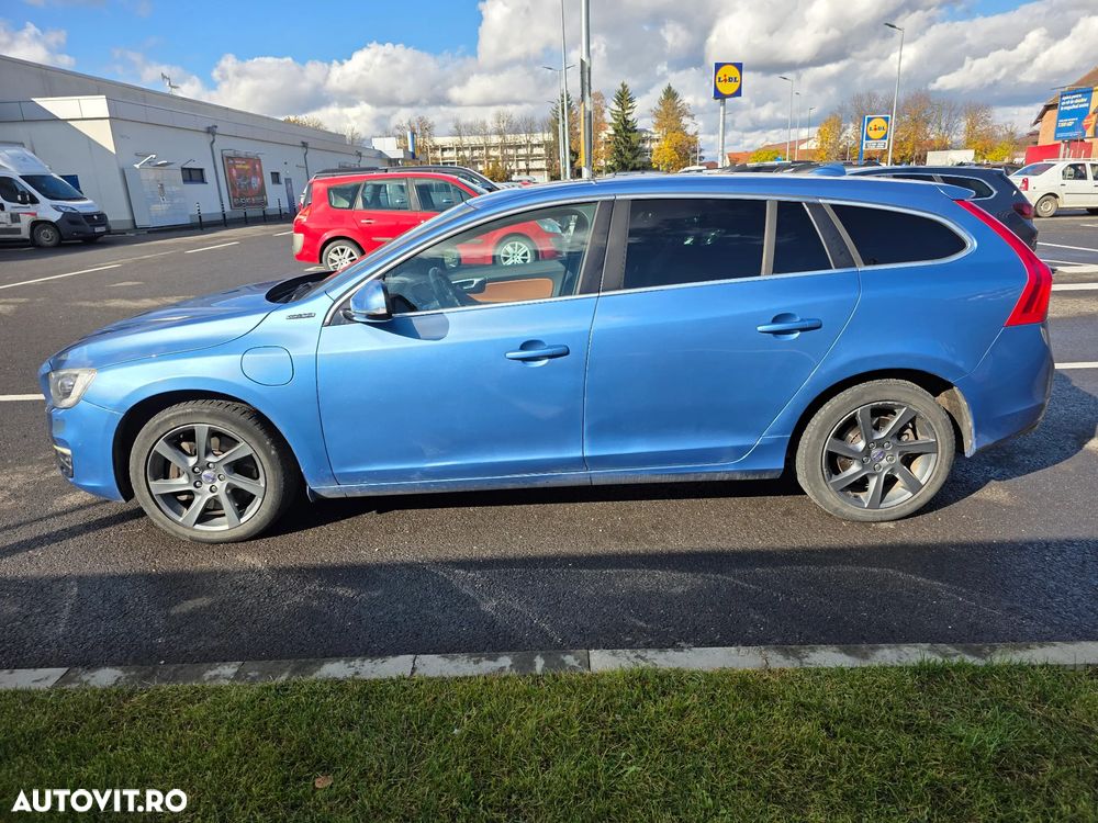 Volvo V60 D5 AWD Geartronic Momentum - 14