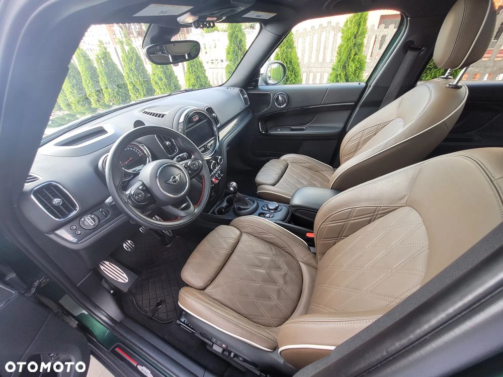 MINI John Cooper Works - 23