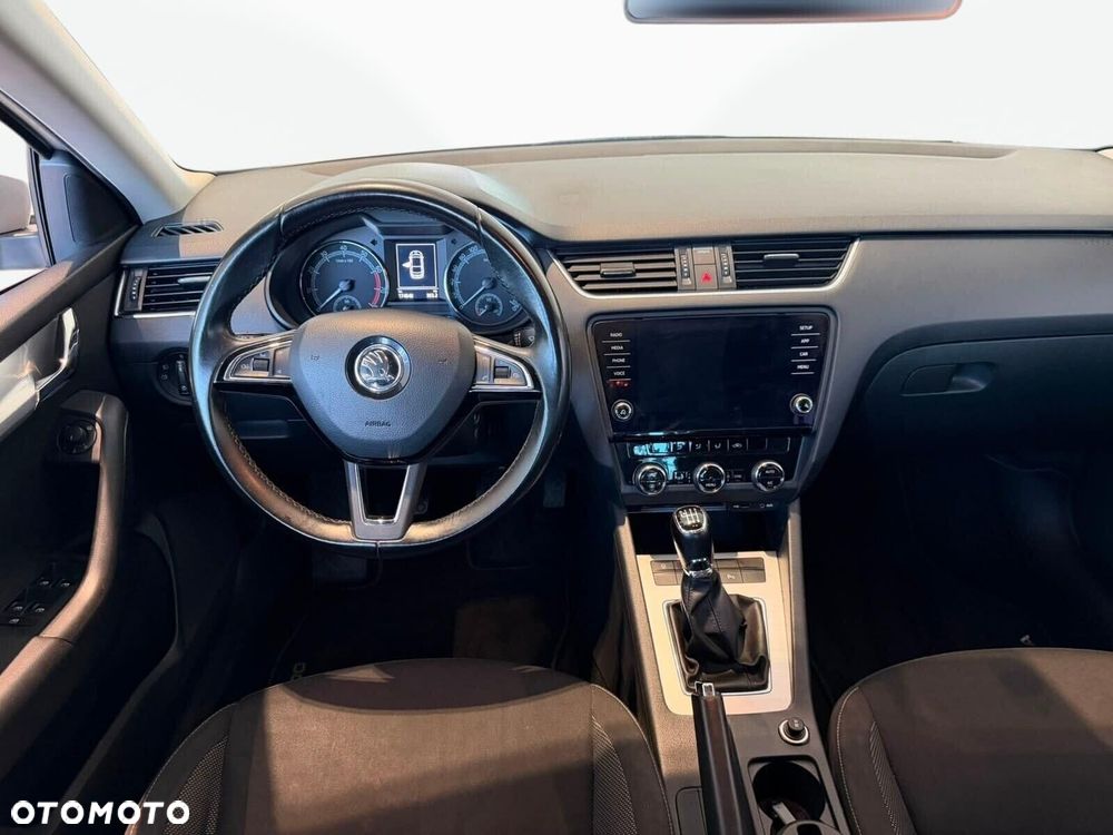 Skoda Octavia 1.4 TSI Ambition - 4