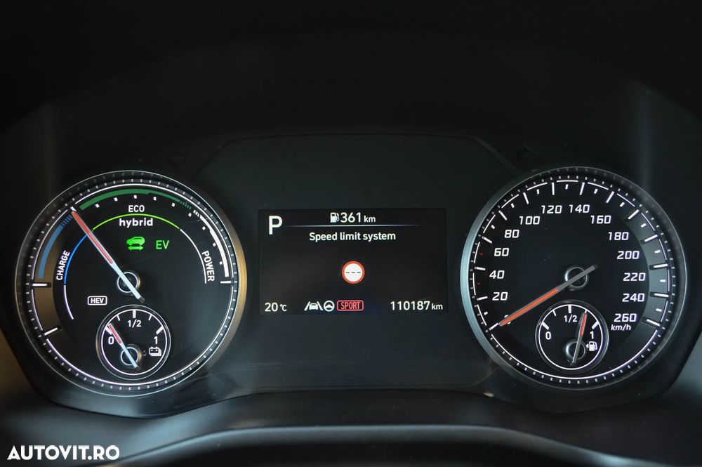 Hyundai Santa Fe 1.6 Plugin-Hybrid 4WD Signature - 17
