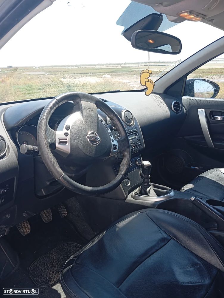 Nissan Qashqai 1.5 dCi Tekna Premium Pele Preta 17 - 9
