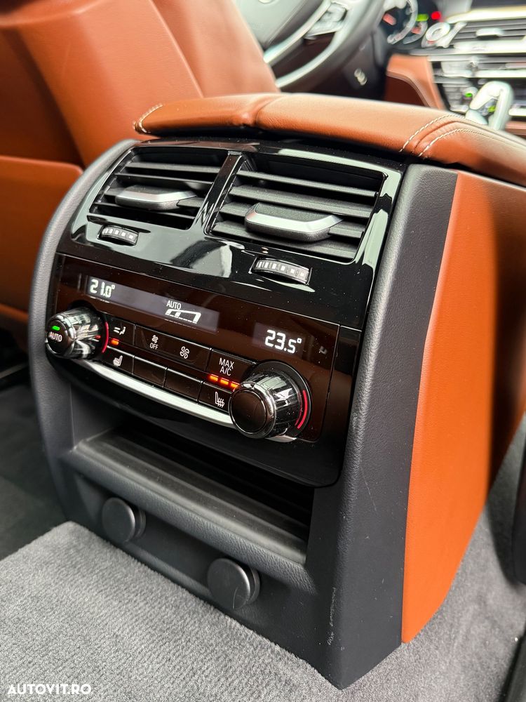 BMW Seria 5 520d Touring Aut. Luxury Line - 24